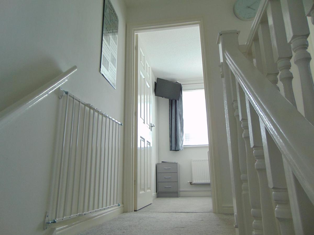 Stony Apartment House Doncaster Bagian luar foto
